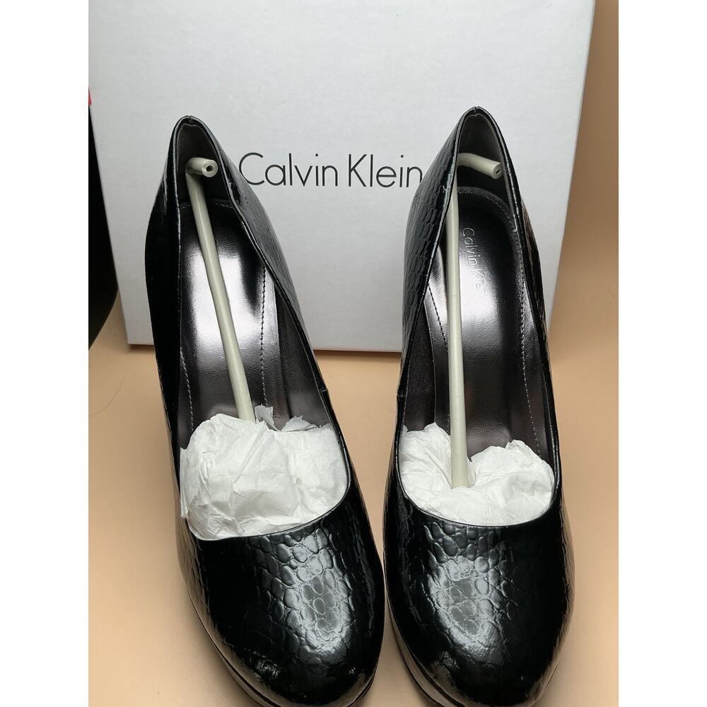 Calvin Klein Carley Croco Patent Black High Heel,‎ Sz 6 New in Box